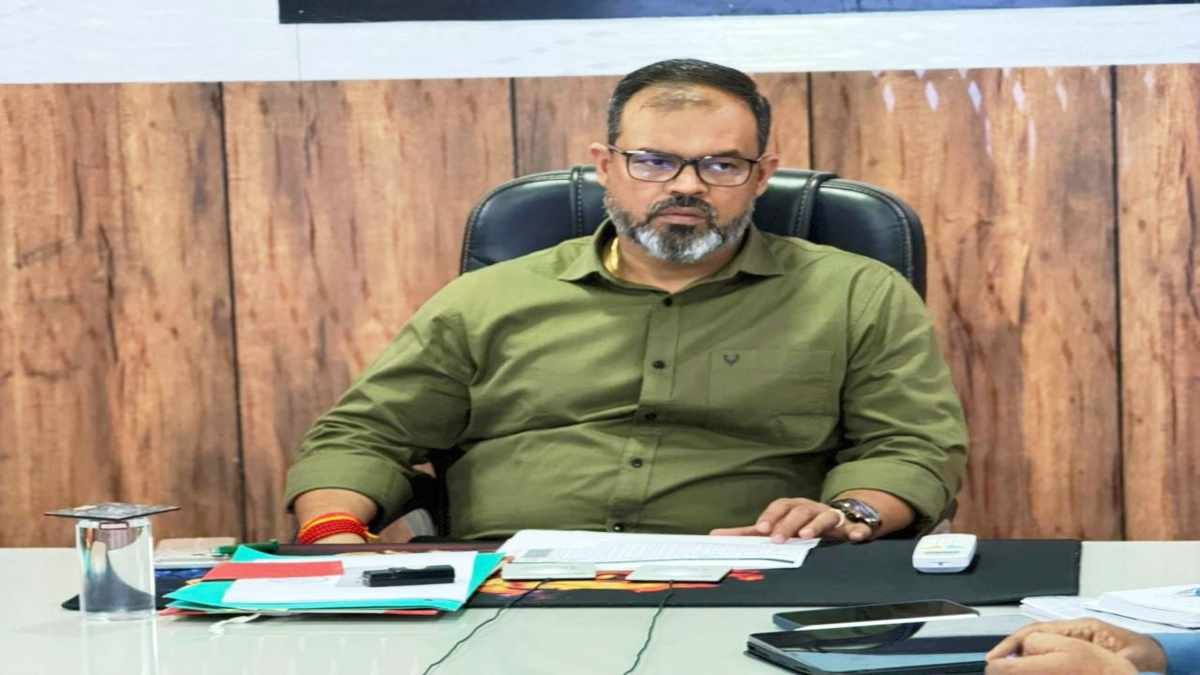 स्वास्थ्य विभाग पर कलेक्टर सख्त, भर्ती में देरी और लापरवाही पर दो अफसरों को नोटिस