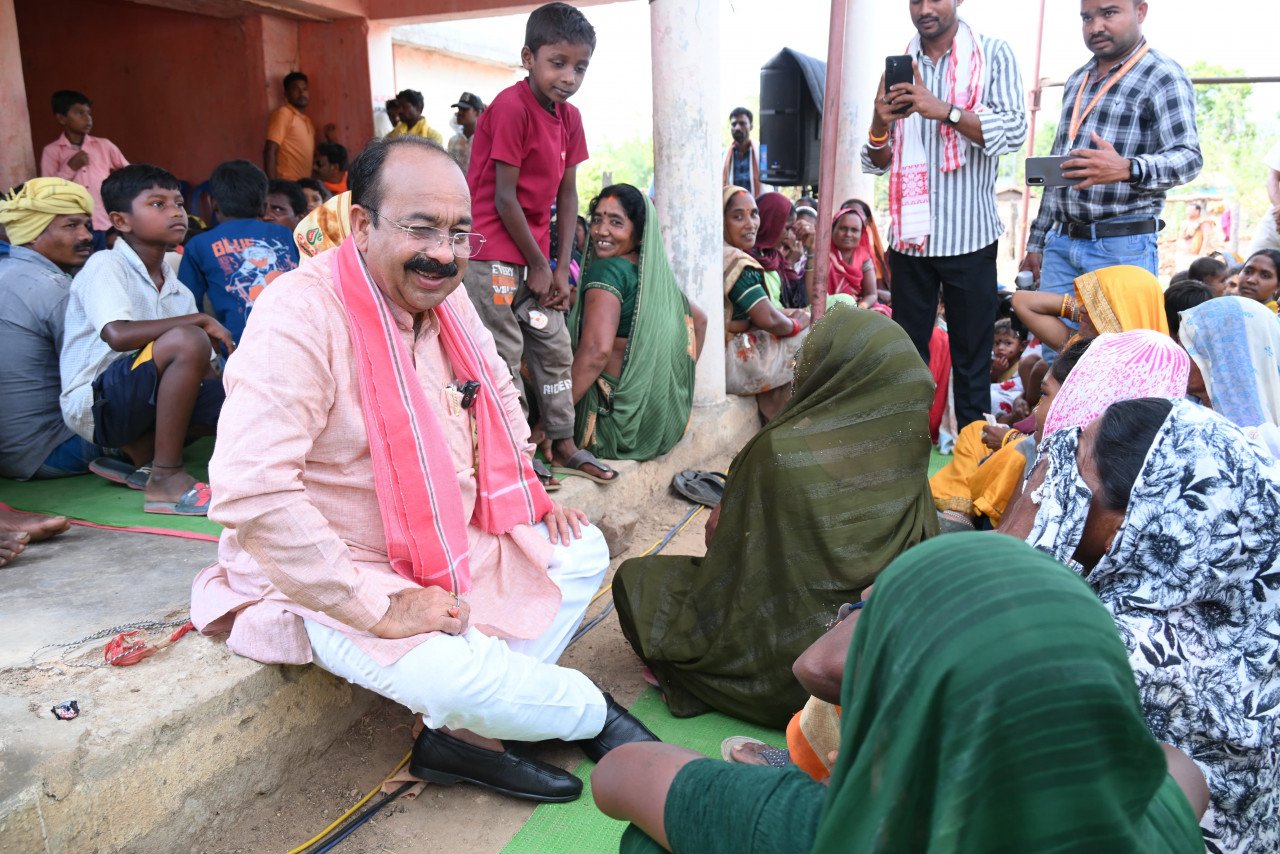उप मुख्यमंत्री श्री अरुण साव ने एटीआर क्षेत्र के गांवों में लगाई जनचौपाल
