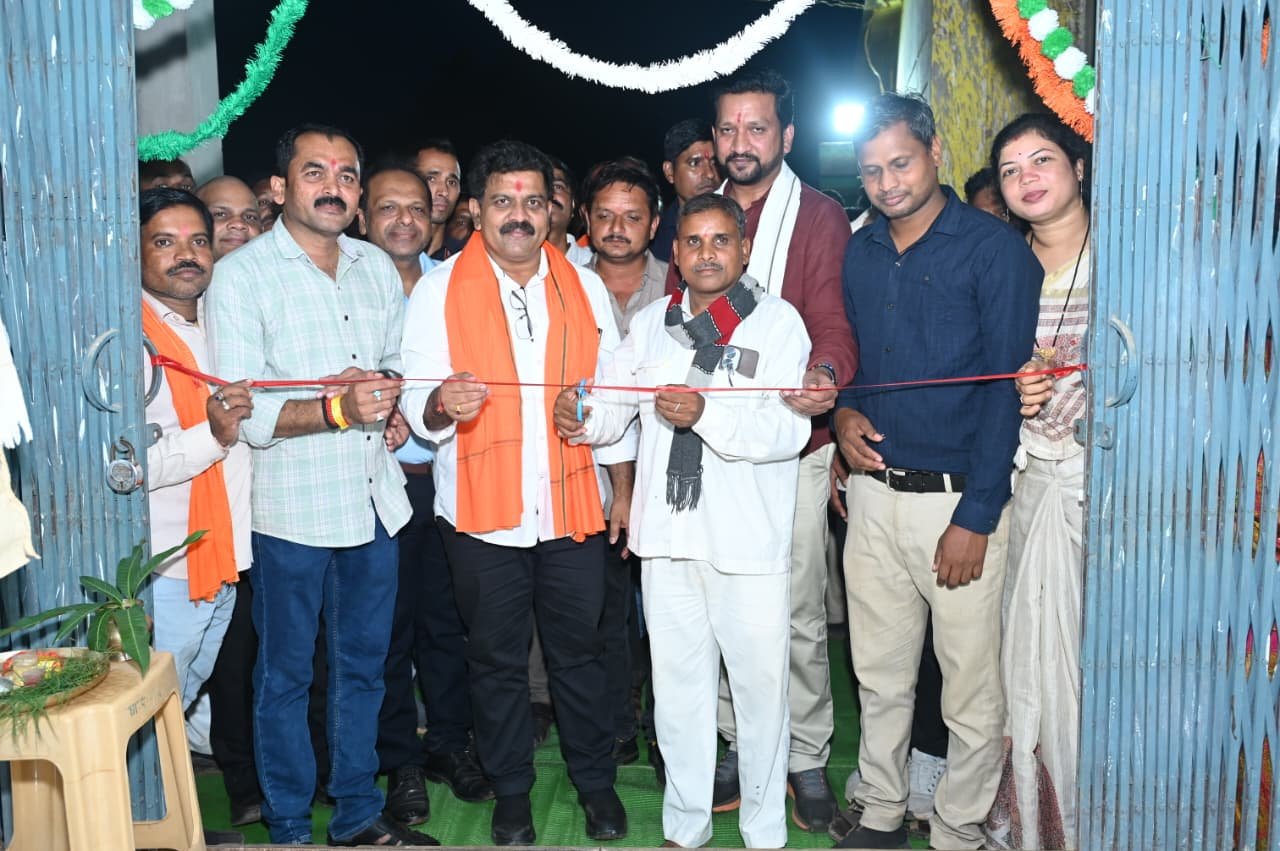 खैरागढ़ के ग्राम खौड़ा में नवनिर्मित पंचायत भवन का उप मुख्यमंत्री श्री विजय शर्मा ने किया लोकार्पण