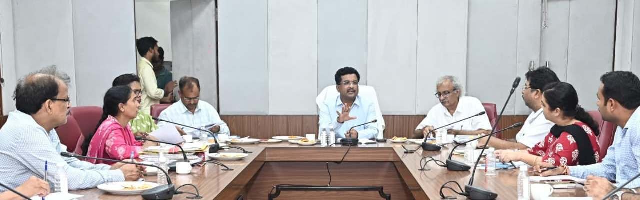 विज्ञान भवन बनेगा अनुसंधान और नवाचार का आधुनिक केंद्र: प्रमुख सचिव श्री सोनमणि बोरा