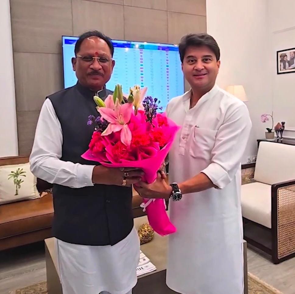छत्तीसगढ़ के दूरस्थ क्षेत्रों को मिलेगी मजबूत डिजिटल पहचान, 2,305 नए मोबाइल टावरों के लिए मुख्यमंत्री श्री विष्णु देव साय ने केंद्र से मांगी मंजूरी
