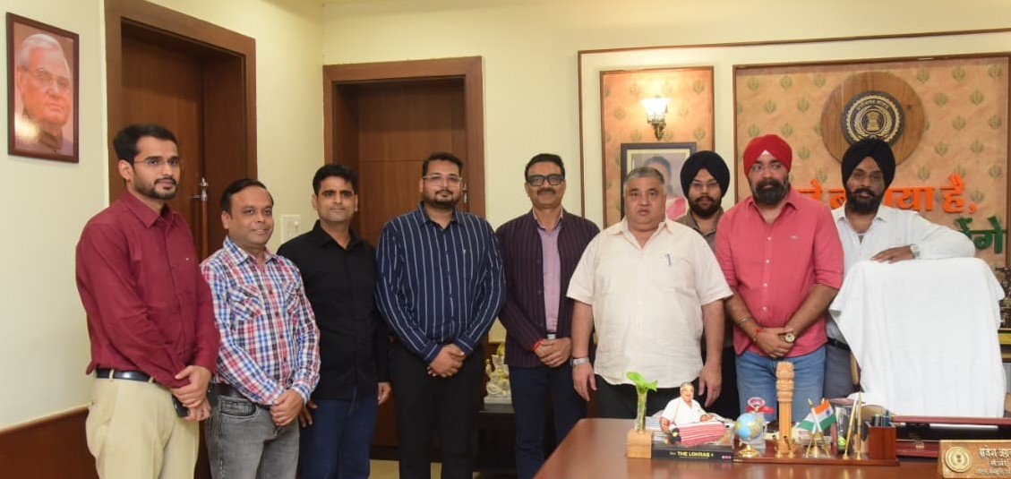छत्तीसगढ़ ट्रेवल एंड टूरिज्म एसोसिएशन के प्रतिनिधिमंडल ने पर्यटन मंत्री श्री राजेश अग्रवाल से की सौजन्य भेंट