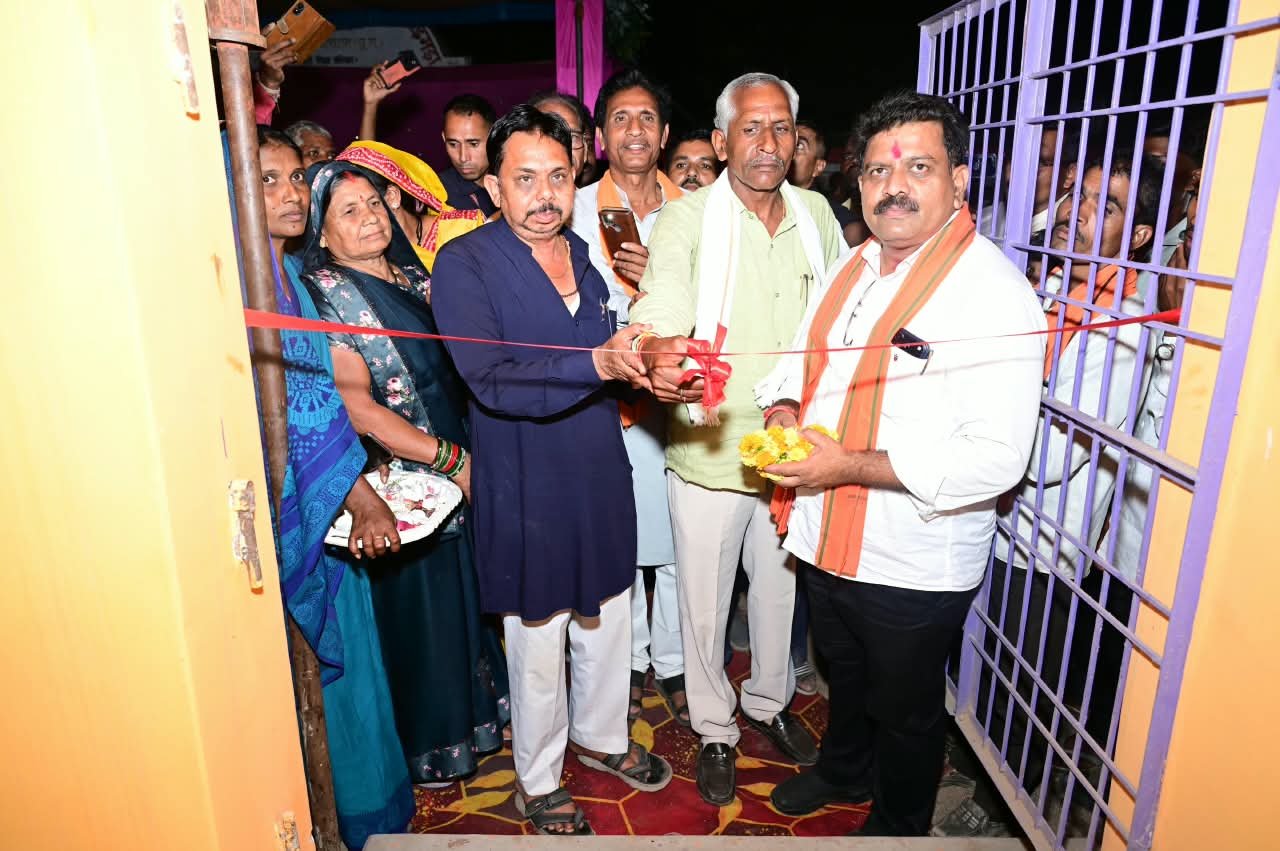उप मुख्यमंत्री श्री विजय शर्मा ने मड़मड़ा में आंगनबाड़ी और अटल डिजिटल सेवा केंद्र का किया लोकार्पण