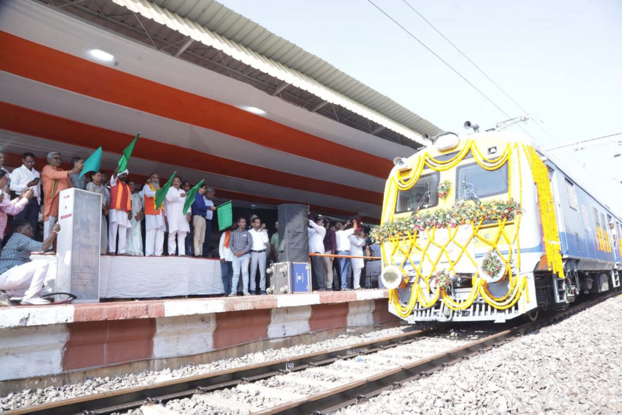 आजादी के बाद पहली बार रावघाट तक पहुंची रेल, बस्तर के विकास को मिली नई रफ्तार