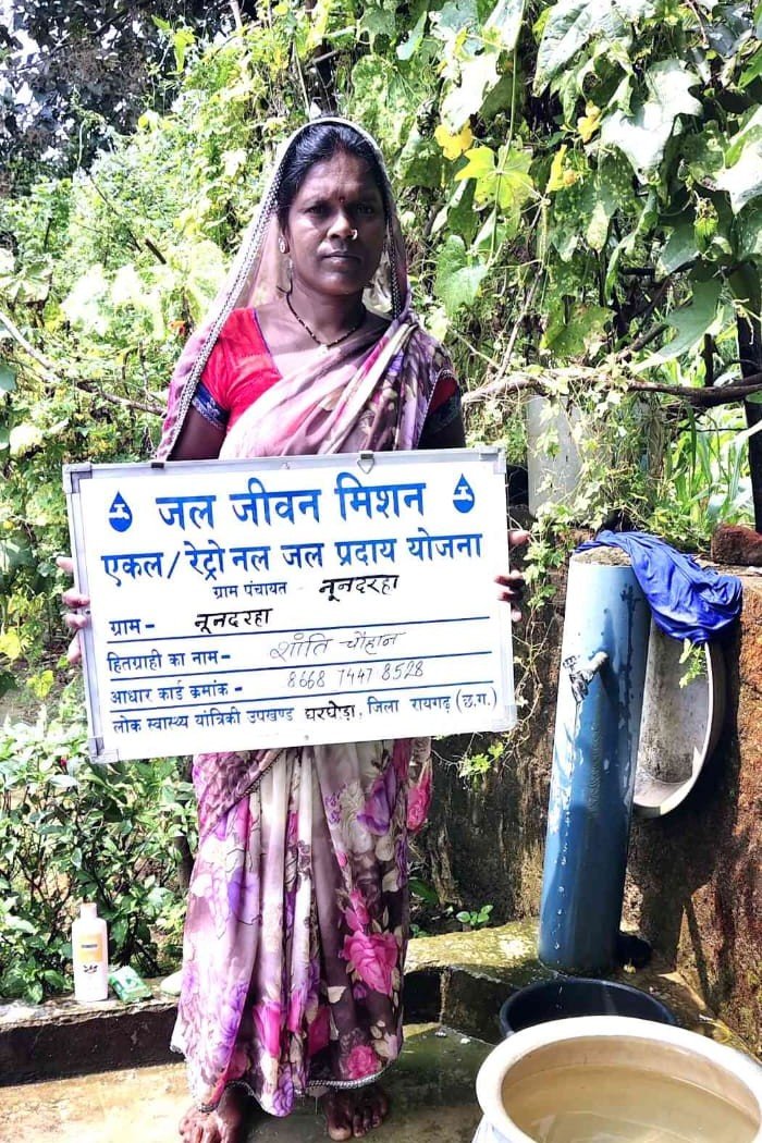 जल जीवन मिशन से बदली रायगढ़ के वनांचल ग्राम नूनदरहा की तस्वीर’