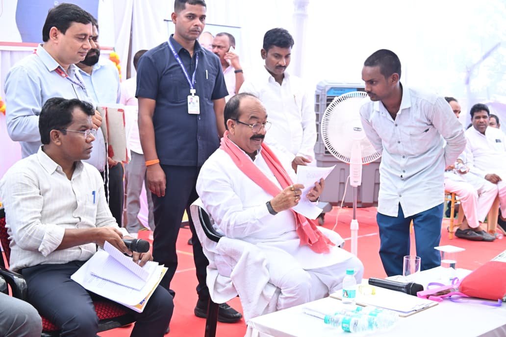 लोगों की समस्याओं का समाधान शासन-प्रशासन की प्राथमिकता : श्री अरुण साव